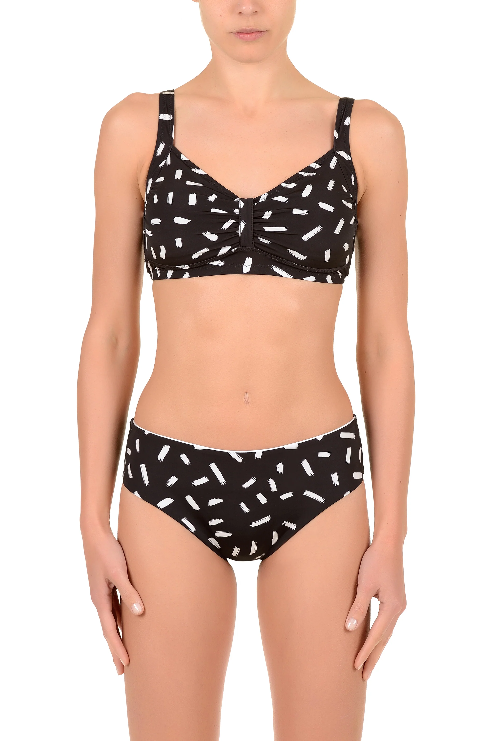 BIKINI IN FANTASIA - Image 3