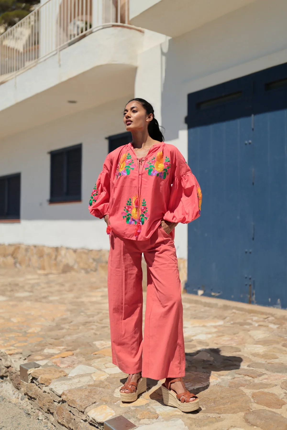 BLUSA CON RICAMI ARTIGIANALI - Image 3