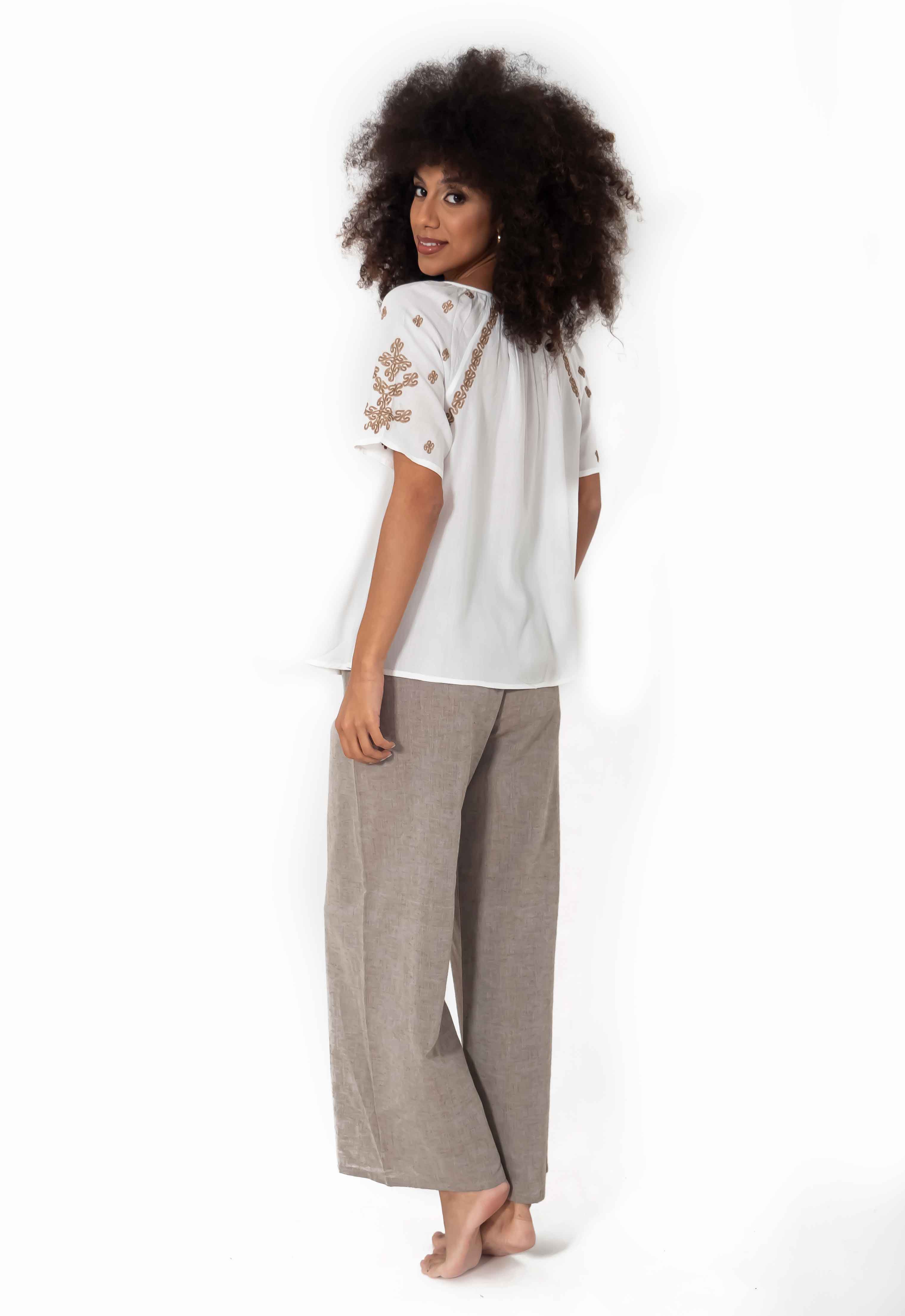 BLUSA CON RICAMI ARTIGIANALI - Image 2