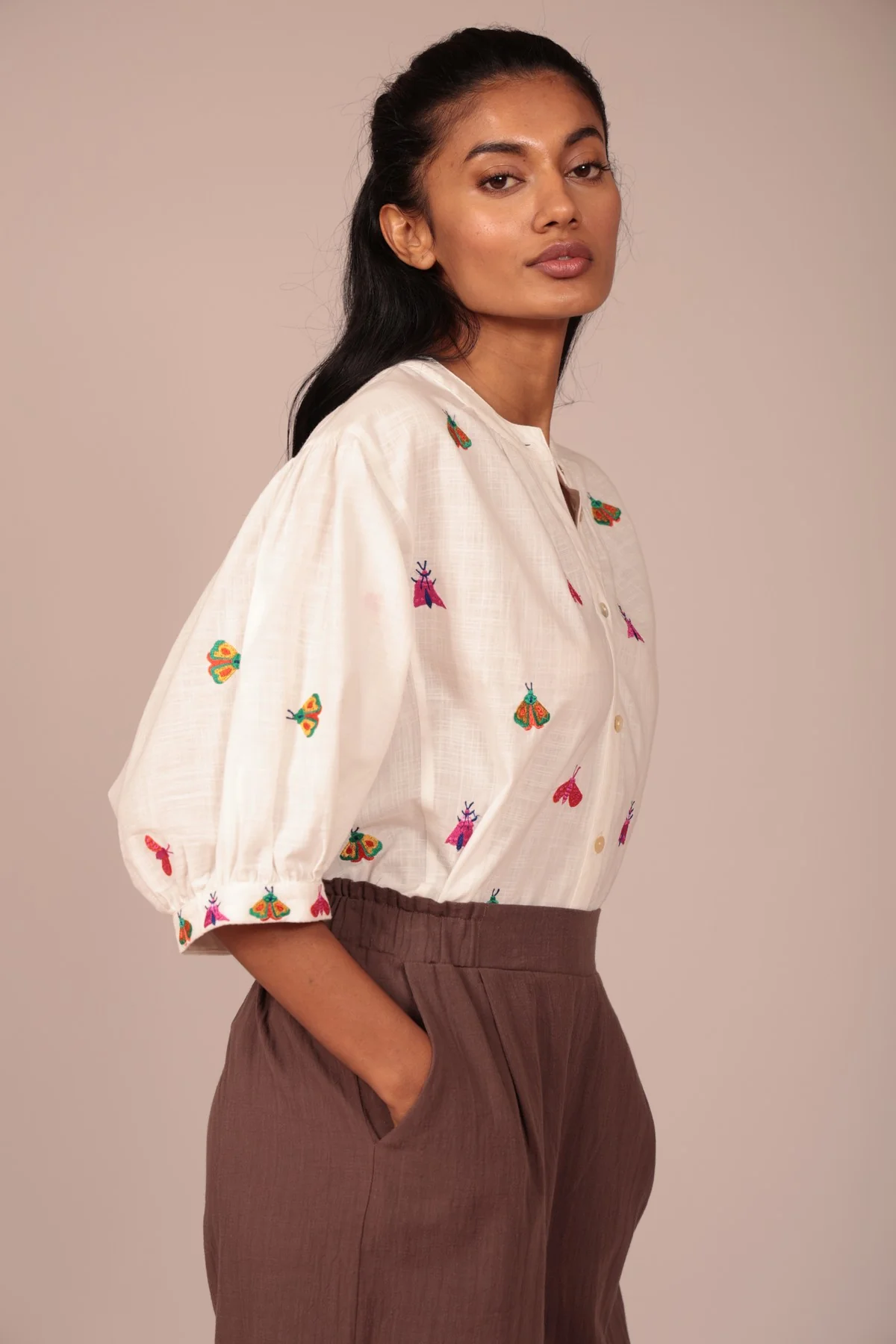 CAMICIA CON RICAMI ARTIGIANALI - Image 5
