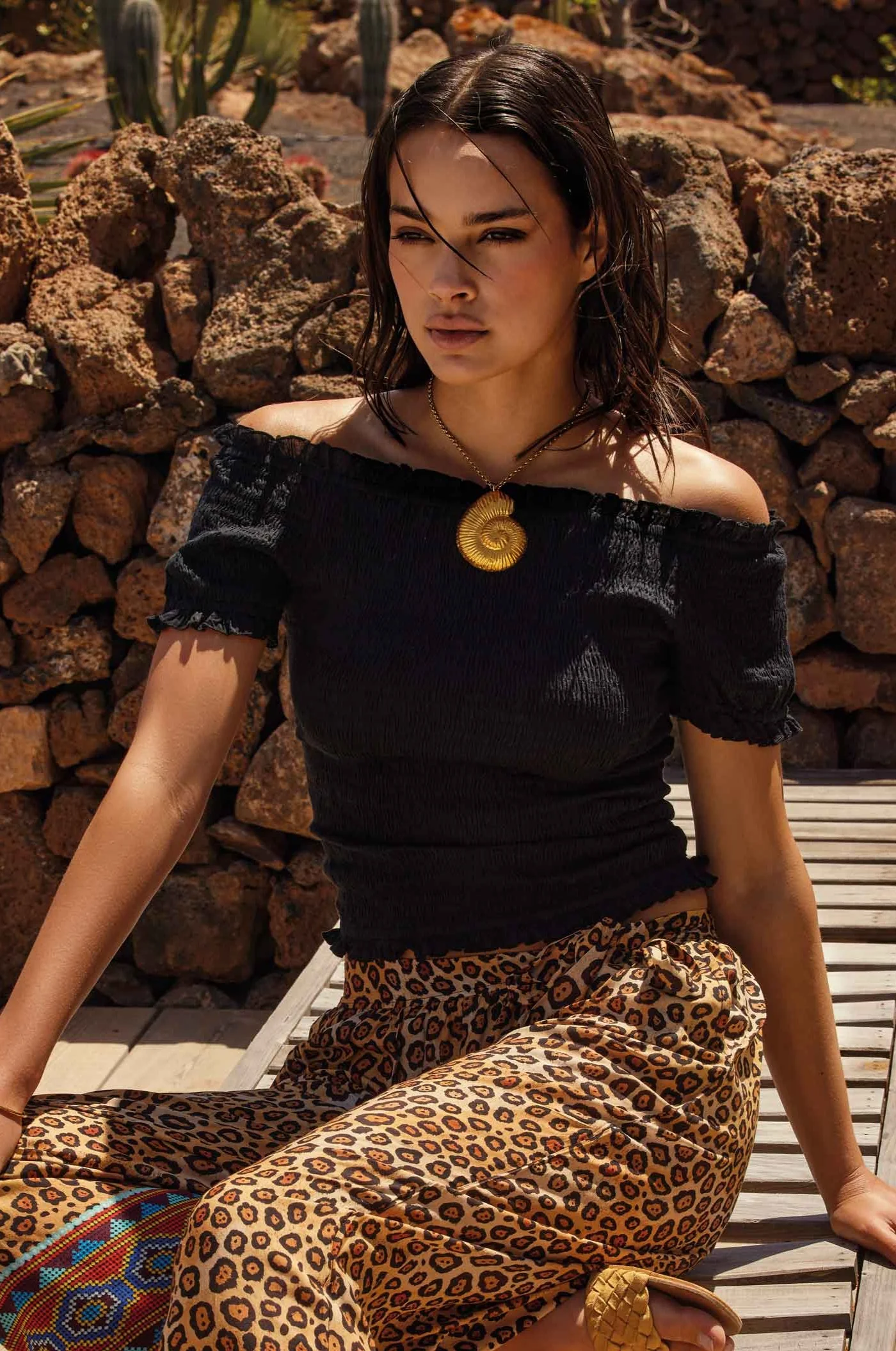 TOP CROP SCOLLO A BARCA CAMY - Image 4