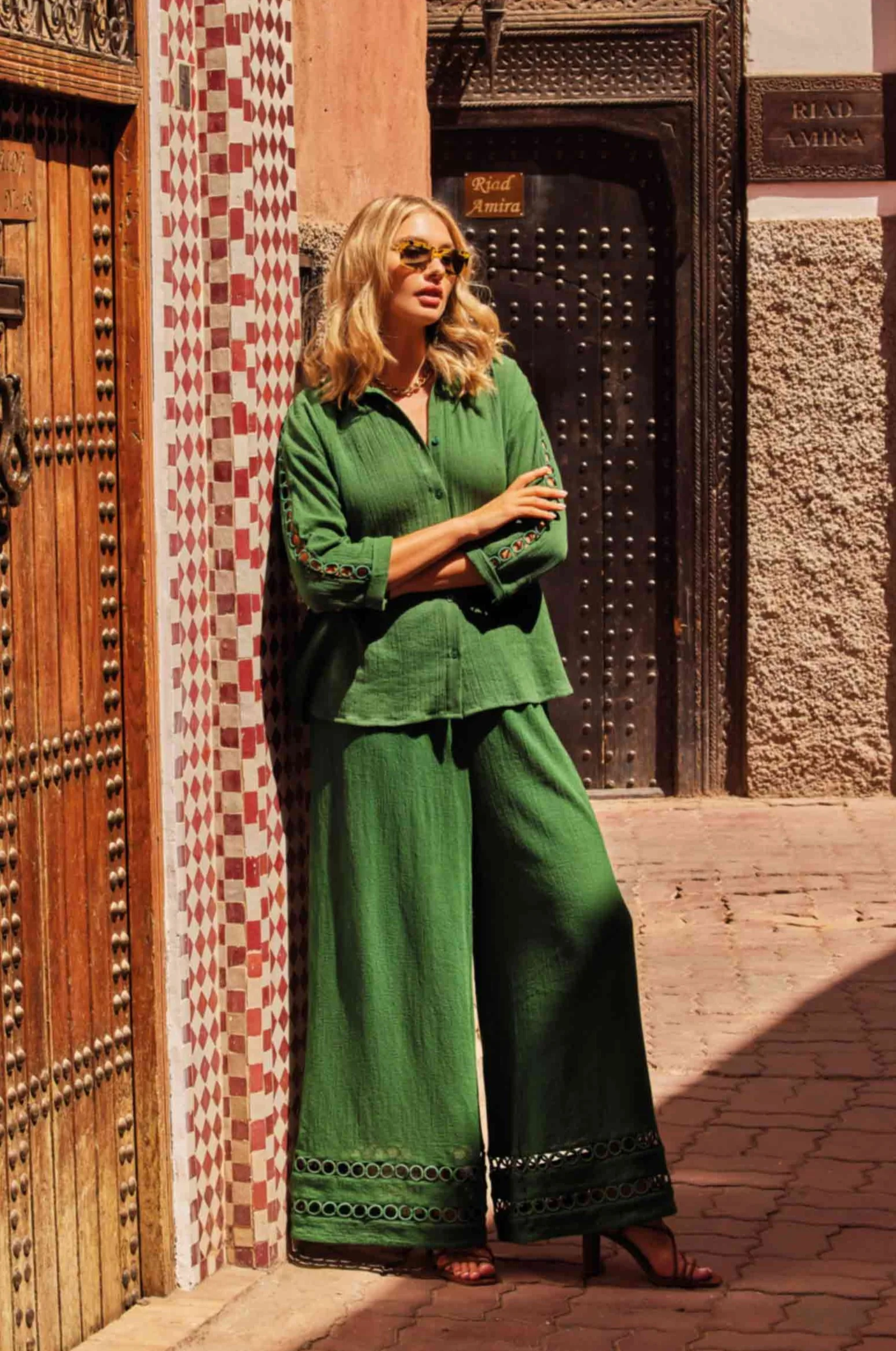 PANTALONI PALAZZO CON MERLETTI INTARSIATI