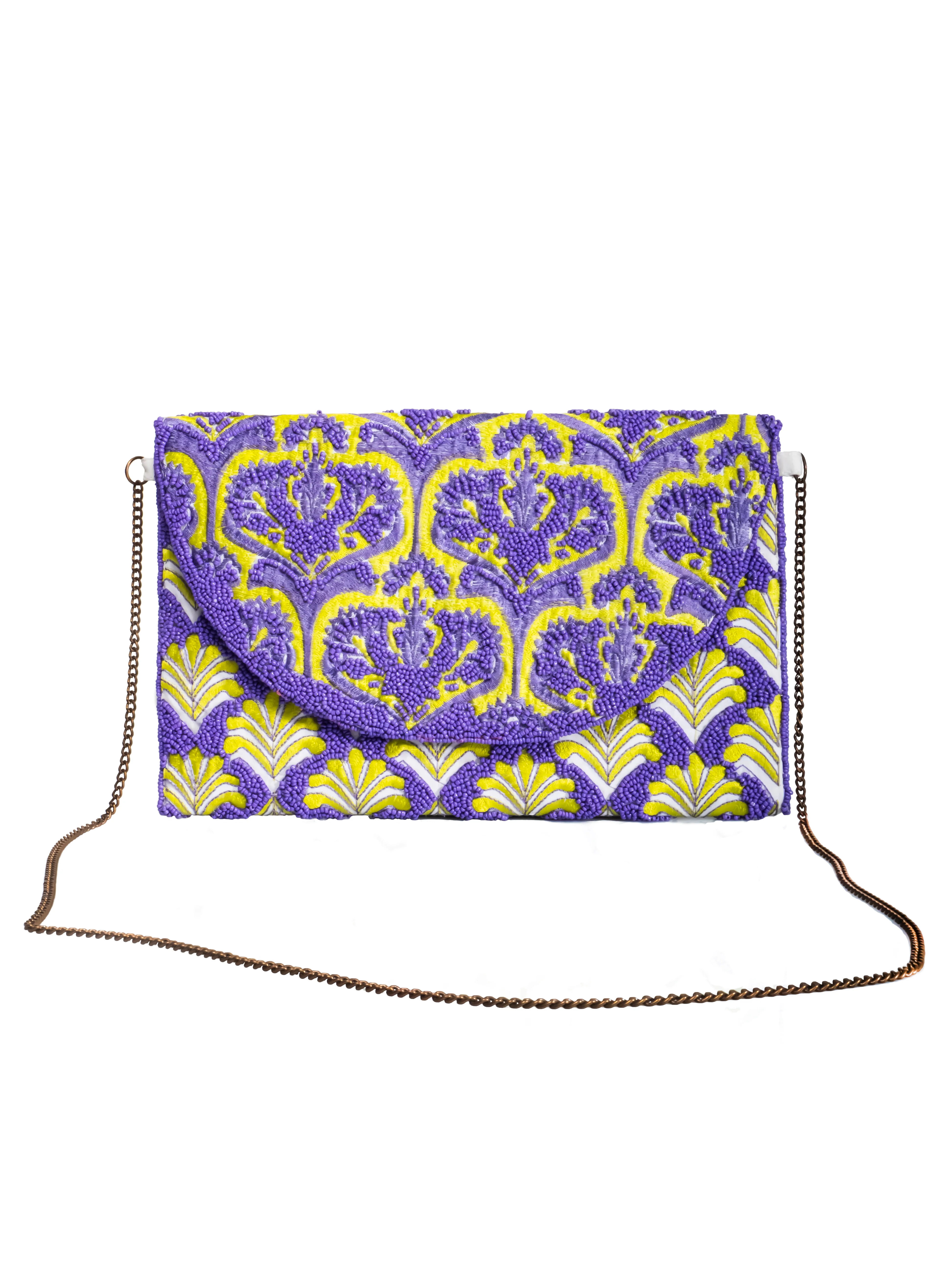 POCHETTE CON PERLINE RICAMATE
