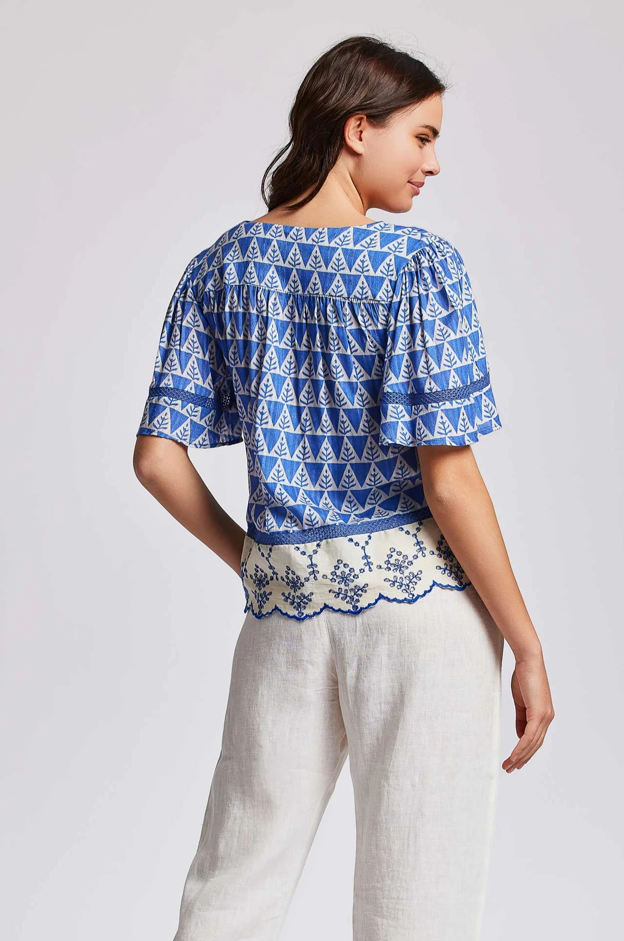 TOP A MANICHE CORTE CHLOE - Image 2